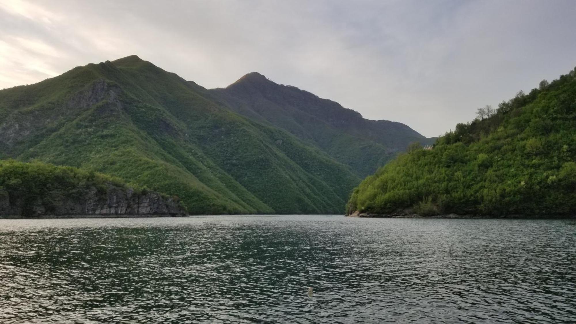 Twin Villas Komani Lake Kültér fotó
